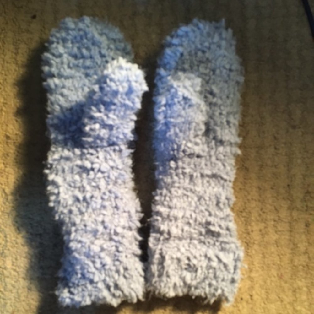 MUK LUKS Fuzzy Mittins Blue